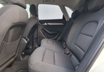 Подержанный автомобиль Audi Q3 2012 года (11 фото)