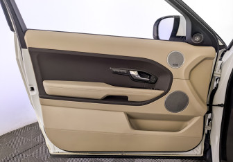 Подержанный автомобиль Land Rover Range Rover Evoque 2012 года (19 фото)