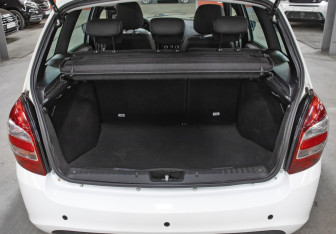 Подержанный автомобиль LADA (ВАЗ) Granta Wagon 2019 года (9 фото)