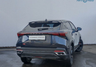 Подержанный автомобиль Omoda C5 2023 года (5 фото)