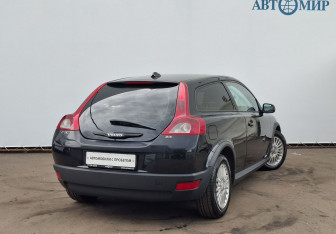 Подержанный автомобиль Volvo C30 2007 года (5 фото)