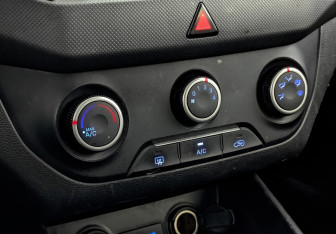 Подержанный автомобиль Hyundai Creta 2019 года (25 фото)