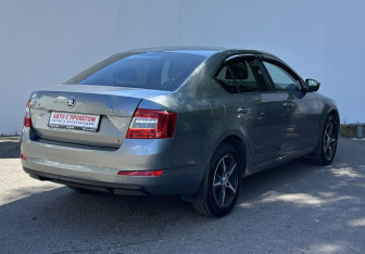Подержанный автомобиль Skoda Octavia Liftback 2013 года (5 фото)