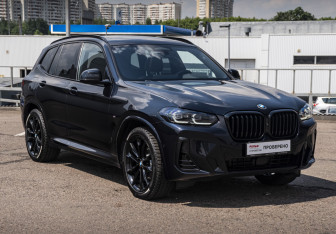 Подержанный автомобиль BMW X3 2024 года (3 фото)