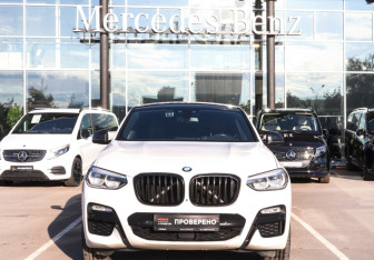Подержанный автомобиль BMW X4 2018 года (2 фото)