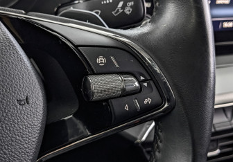 Подержанный автомобиль Skoda Octavia Liftback 2021 года (28 фото)