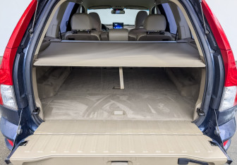 Подержанный автомобиль Volvo XC90 2014 года (10 фото)