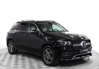 Подержанный автомобиль Mercedes-Benz GLE 2021 года (3 фото)