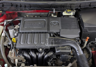 Подержанный автомобиль Mazda 3 Hatchback 2012 года (9 фото)