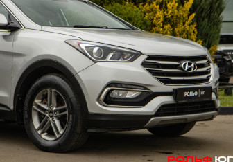 Подержанный автомобиль Hyundai Santa Fe 2015 года (17 фото)