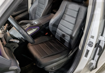 Подержанный автомобиль Mercedes-Benz GLE 2020 года (20 фото)