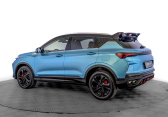 Подержанный автомобиль Geely Coolray 2024 года (7 фото)