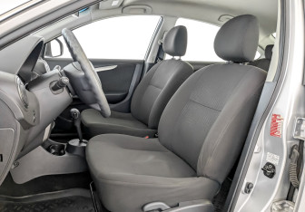 Подержанный автомобиль Nissan Almera Sedan 2013 года (20 фото)