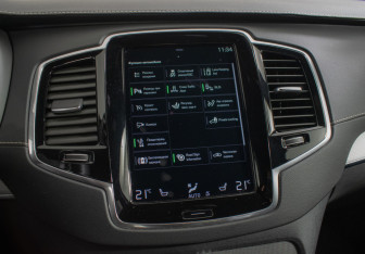 Подержанный автомобиль Volvo XC90 2021 года (19 фото)