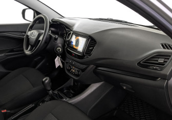 Подержанный автомобиль LADA (ВАЗ) Vesta Sedan 2018 года (13 фото)