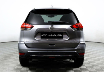 Подержанный автомобиль Nissan X-Trail 2022 года (6 фото)