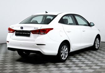 Подержанный автомобиль Changan Alsvin 2023 года (5 фото)