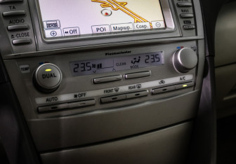 Подержанный автомобиль Toyota Camry Sedan 2011 года (18 фото)