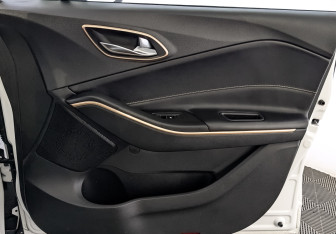 Подержанный автомобиль Москвич 3е 2023 года (24 фото)