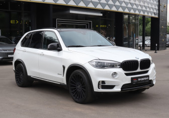 Подержанный автомобиль BMW X5 2014 года (3 фото)