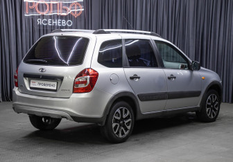 Подержанный автомобиль LADA (ВАЗ) Kalina Wagon 2015 года (5 фото)