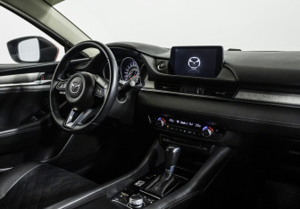 Подержанный автомобиль Mazda 6 Sedan 2018 года (9 фото)