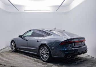Подержанный автомобиль Audi A7 2019 года (4 фото)