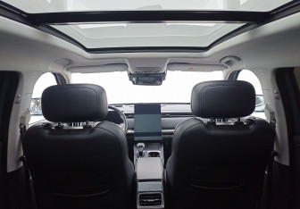 Подержанный автомобиль Jaecoo J7 2023 года (13 фото)