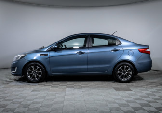 Подержанный автомобиль Kia Rio Sedan 2013 года (8 фото)