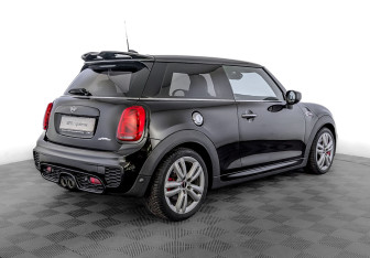 Подержанный автомобиль MINI Hatch 2020 года (5 фото)
