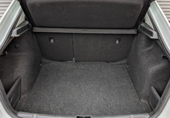 Подержанный автомобиль Skoda Rapid Liftback 2021 года (10 фото)