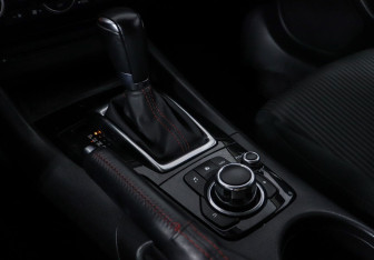 Подержанный автомобиль Mazda 3 Sedan 2013 года (10 фото)