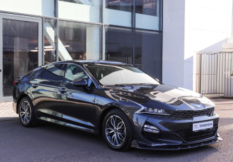 Подержанный автомобиль Kia K5 2020 года (3 фото)