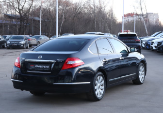 Подержанный автомобиль Nissan Teana 2008 года (5 фото)