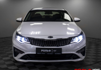 Подержанный автомобиль Kia Optima Sedan 2018 года (24 фото)