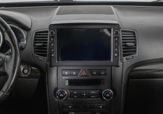 Подержанный автомобиль Kia Sorento 2011 года (14 фото)