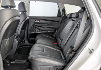 Подержанный автомобиль Hyundai Santa Fe 2021 года (12 фото)