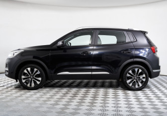 Подержанный автомобиль Chery Tiggo 4 2021 года (8 фото)