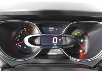Подержанный автомобиль Renault Kaptur 2021 года (10 фото)