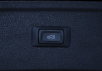 Подержанный автомобиль Audi Q5 2018 года (25 фото)