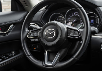 Подержанный автомобиль Mazda CX-5 2019 года (10 фото)
