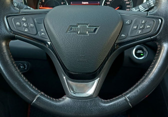 Подержанный автомобиль Chevrolet Equinox 2021 года (14 фото)