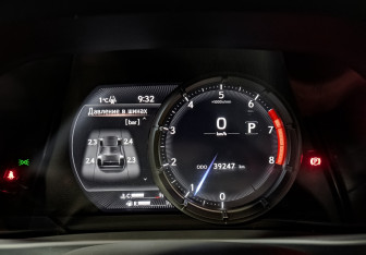 Подержанный автомобиль Lexus UX 2020 года (16 фото)