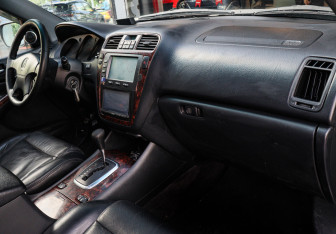 Подержанный автомобиль Acura MDX 2002 года (7 фото)