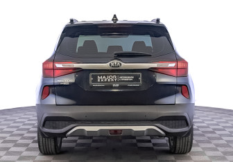 Подержанный автомобиль Kia Seltos 2021 года (6 фото)