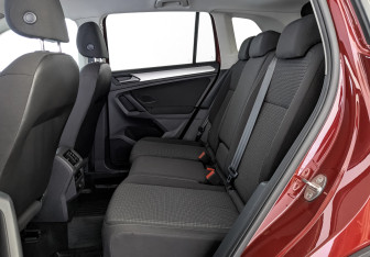 Подержанный автомобиль Volkswagen Tiguan 2018 года (18 фото)