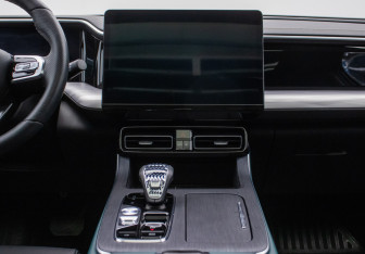 Подержанный автомобиль GAC GS8 2023 года (14 фото)