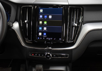 Подержанный автомобиль Volvo XC60 2021 года (15 фото)