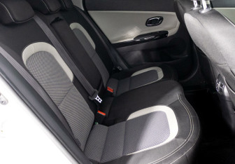 Подержанный автомобиль Kia Ceed Hatchback 2018 года (30 фото)