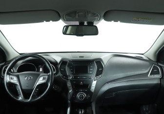 Подержанный автомобиль Hyundai Santa Fe 2015 года (12 фото)
